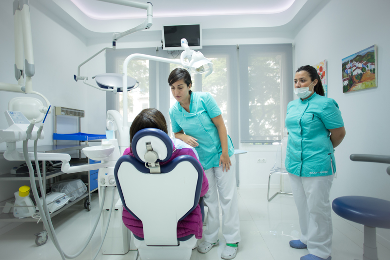 Ortodoncia Málaga trabaja con nosotros